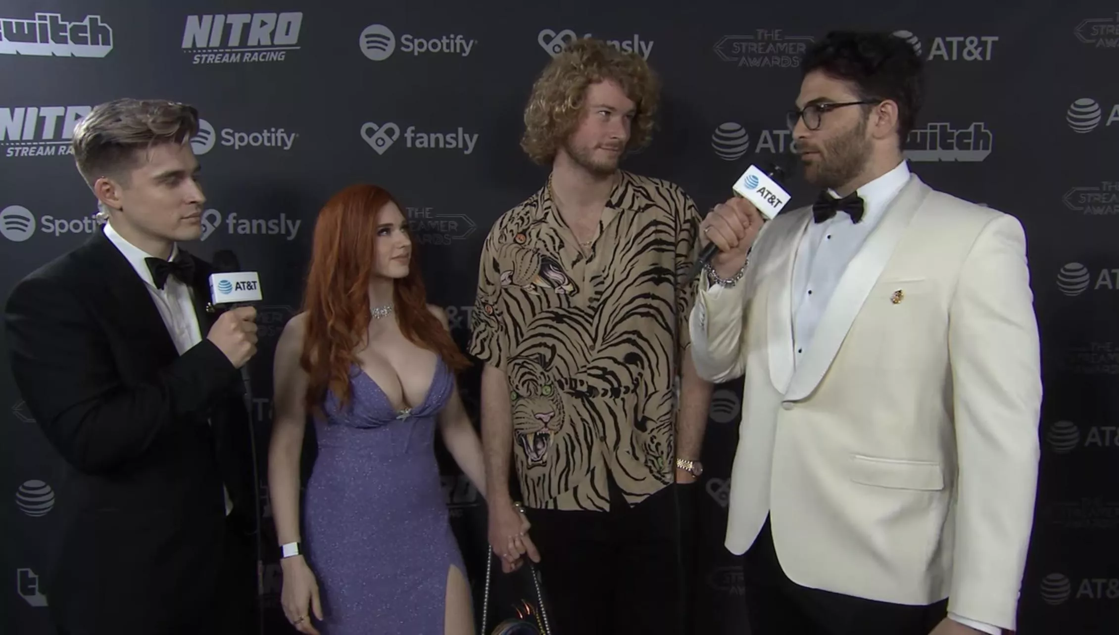 missed this interview during streamer awards && amo x gravy blew my mind