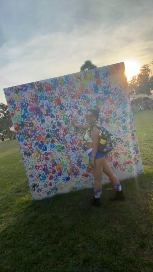 Putting my hands on it 😘