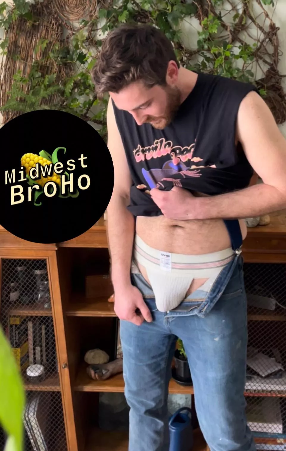 Queen of the rodeo 💃🌽 Wanna see me wrangle my meat? 🍖