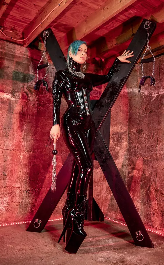 Should we have a little fun? I'm dressed to kill...