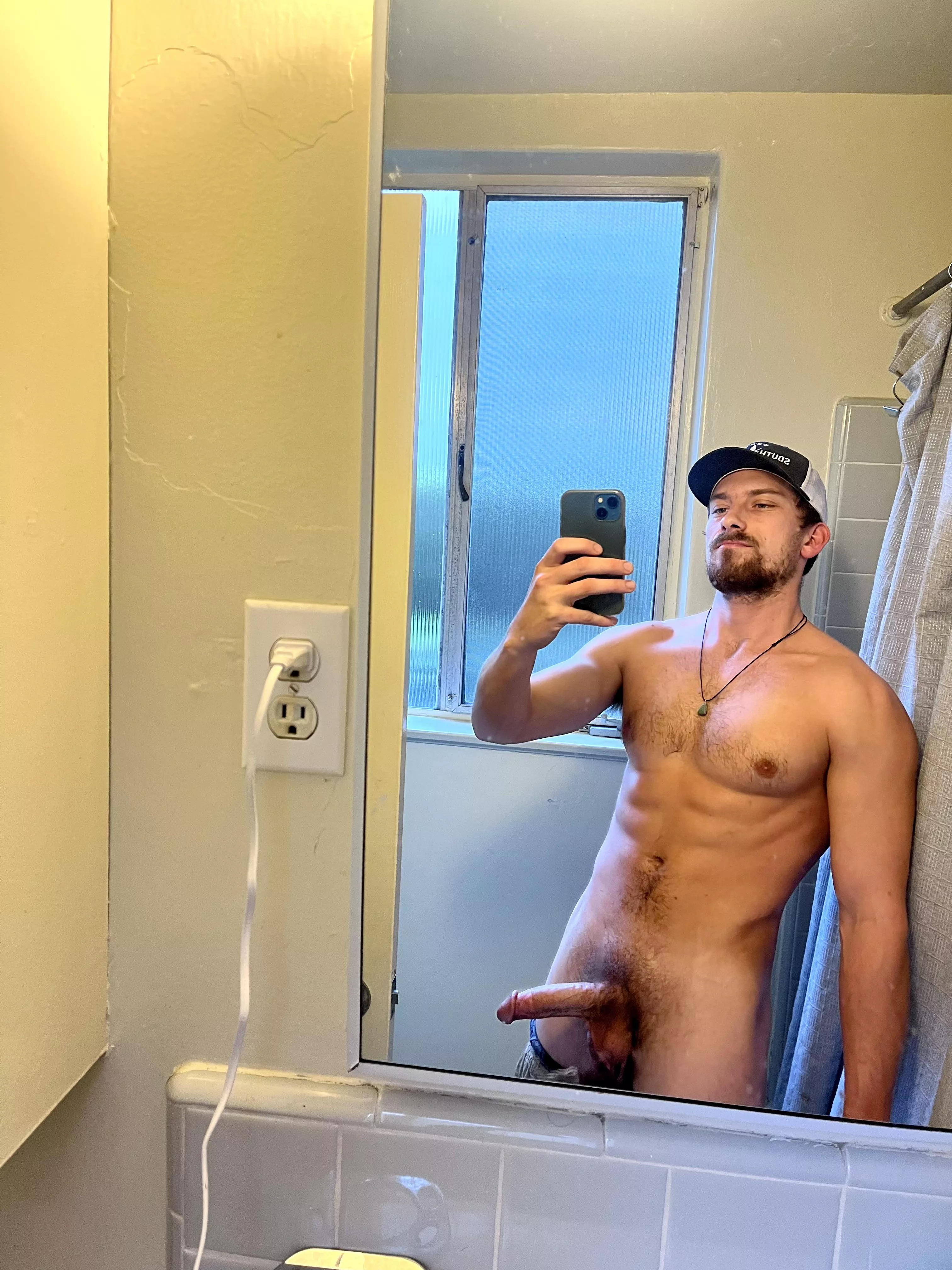 Think I’ll get lucky tonight? 🕺🏼