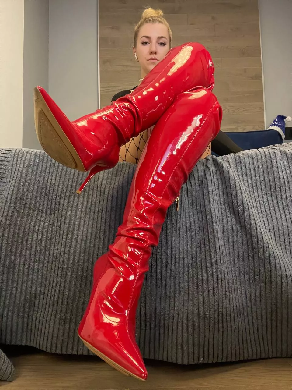 U deserve to be on your knees only