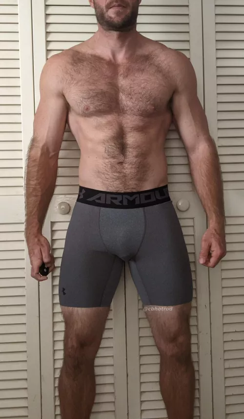 Who likes compression shorts?