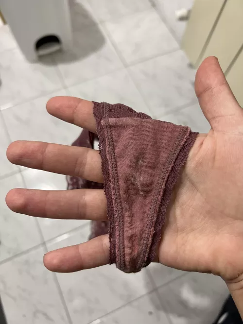 After an hour I put on my panties…are you curios to see them after a day? It’s my first post here