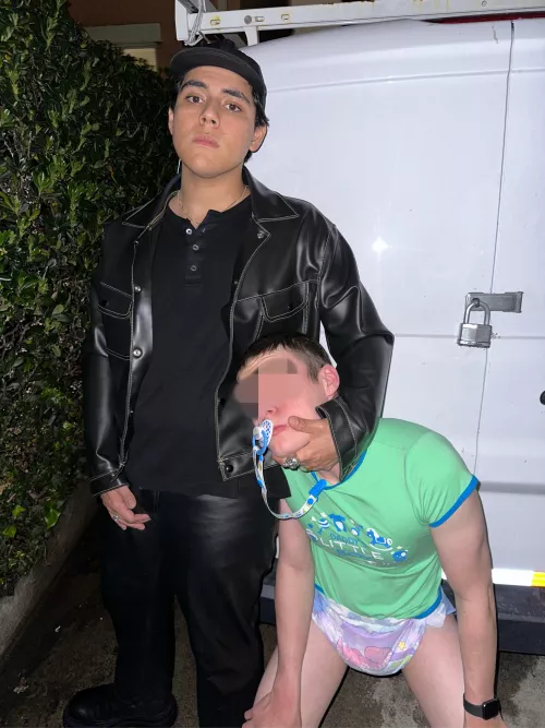 Baby begged to come with daddy to the bar, then got his diaper peed in