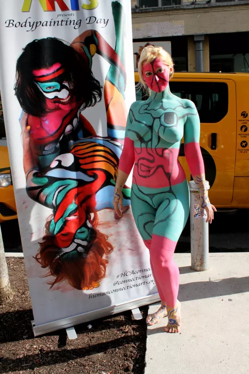 Cute bodypainted girl