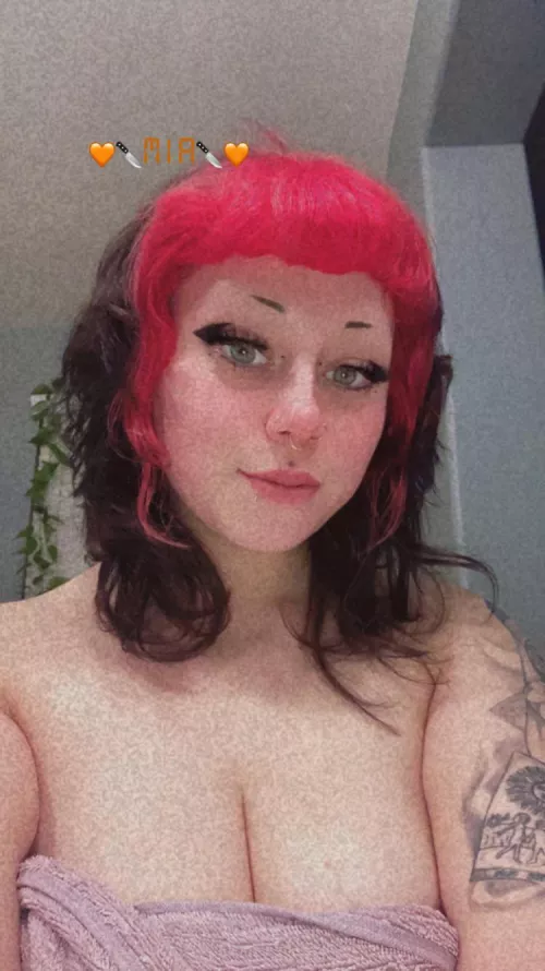 Cute lil towel pic🥰