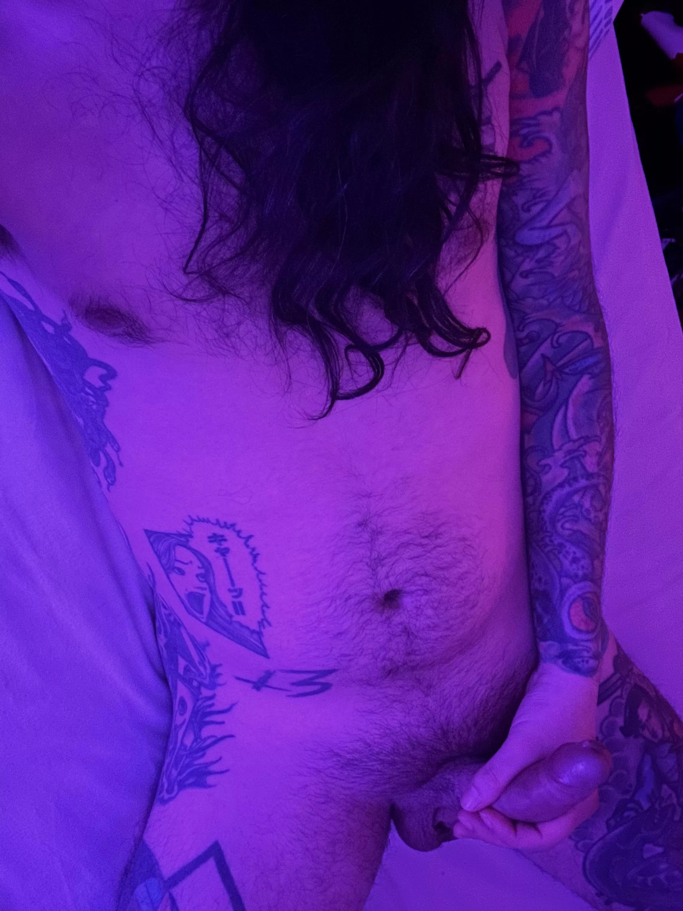 Do you like long hair, tattoos and thick cock?