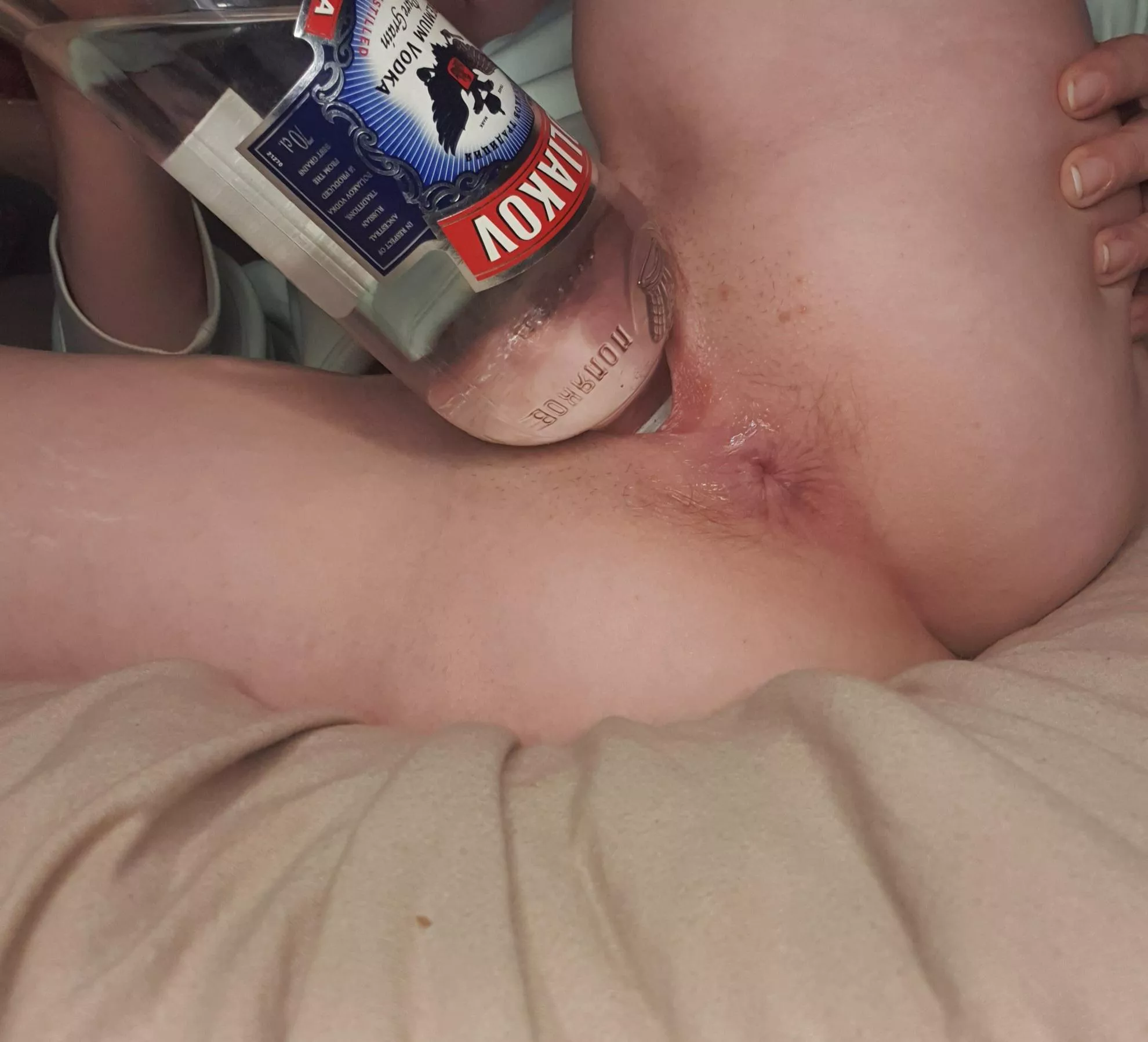 Drinking vodka from my pussy❤ you wanna drink with me?🥂