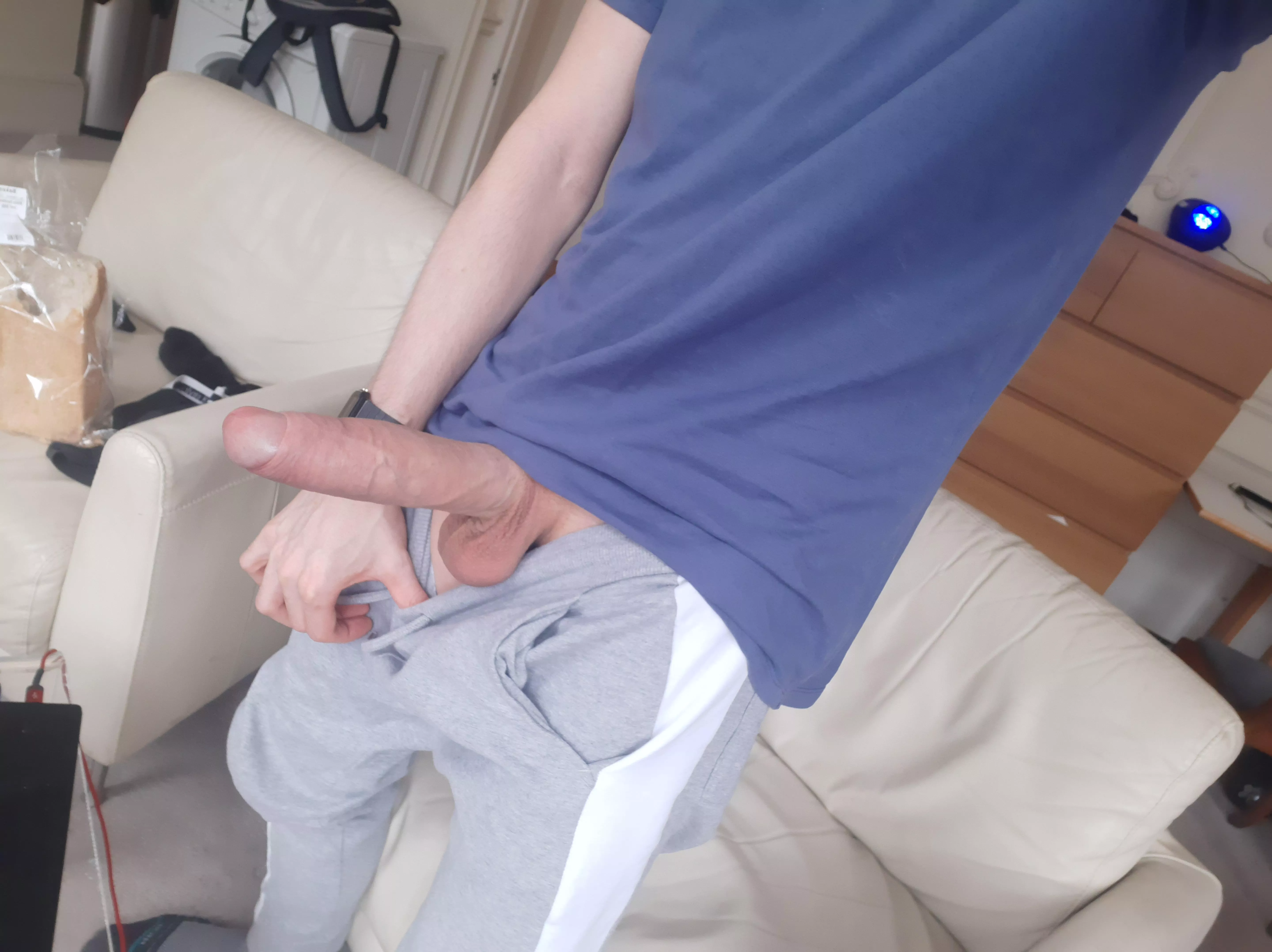 How could I tempt you to suck me? 😏