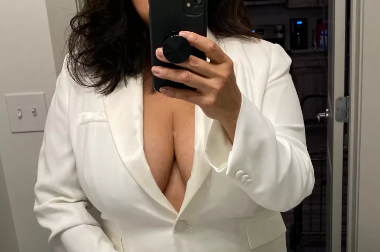 how's this for a Monday outfit to wake up my coworkers?