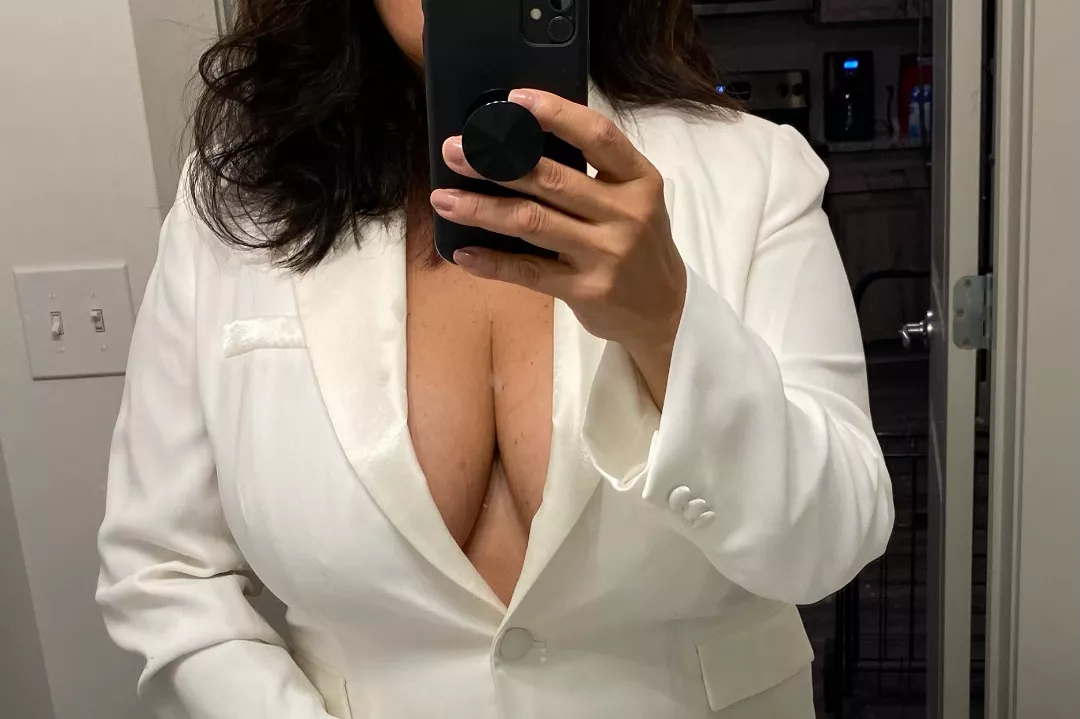 how's this for a Monday outfit to wake up my coworkers?