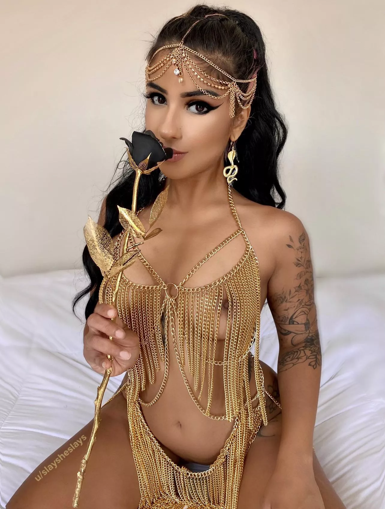 I got all ✨golden goddess✨ for you, pls respond 🥹