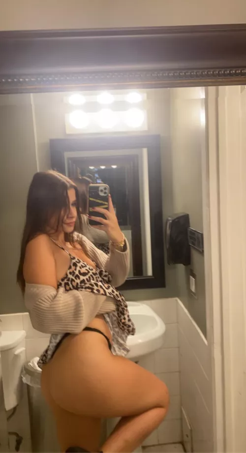 I think you would have pretty much fun with my jucy teen ass in public