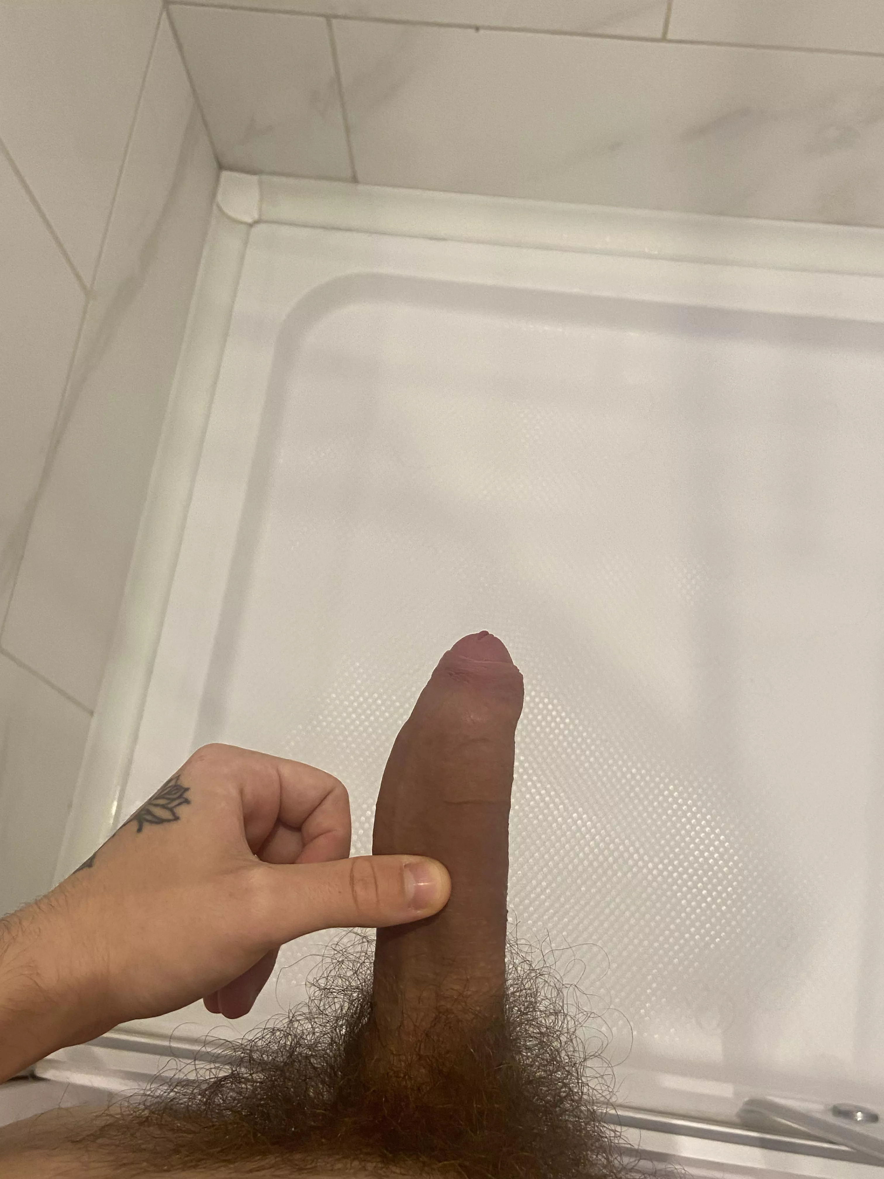 I want to take a shower and fuck you there