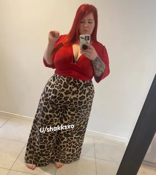 I'm not gonna deny I'm a walking, talking red flag 💋