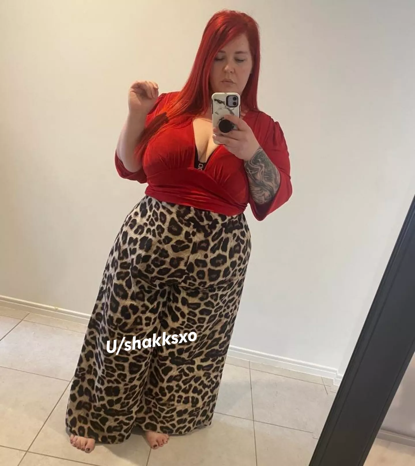 I'm not gonna deny I'm a walking, talking red flag 💋