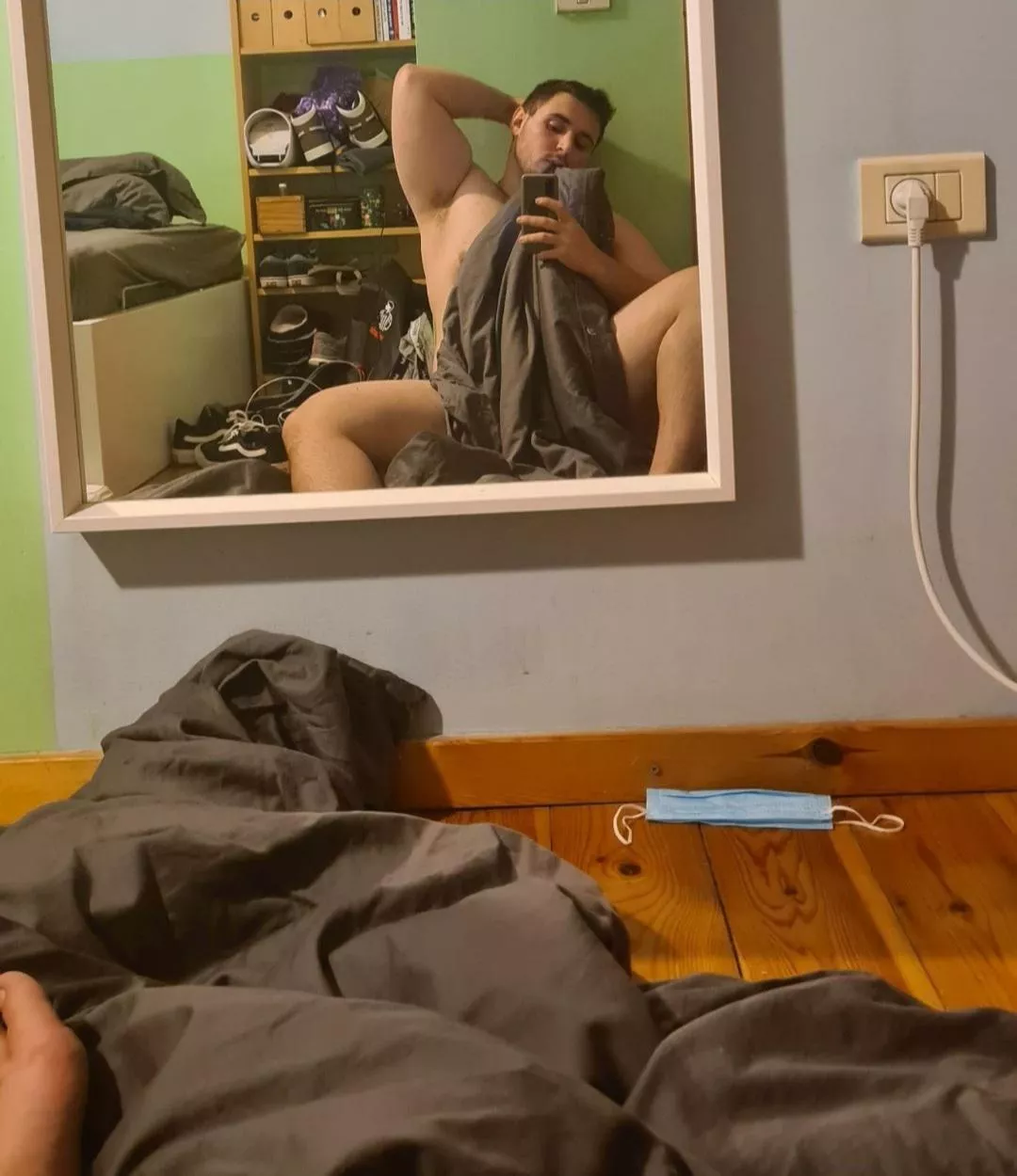 It's cold tonight, let me be the Big Spoon? 🥄🦥