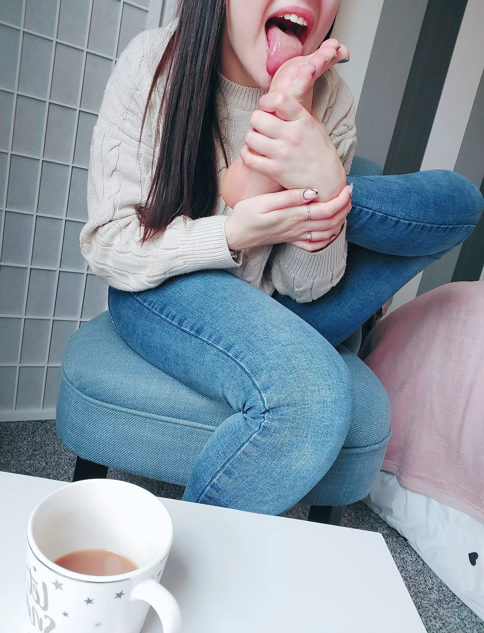 Just a little taste to start of my morning! 😈