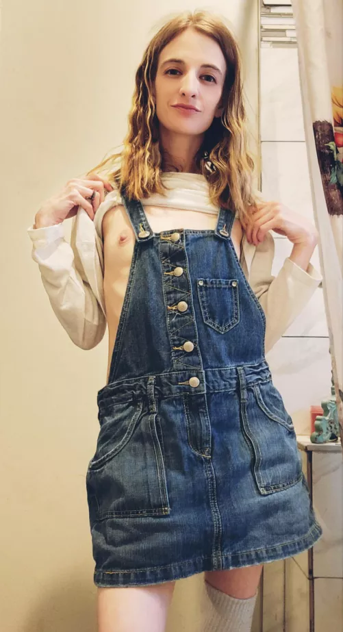Just a quick peekaboo from under my overall dress 🥰🥰🥰