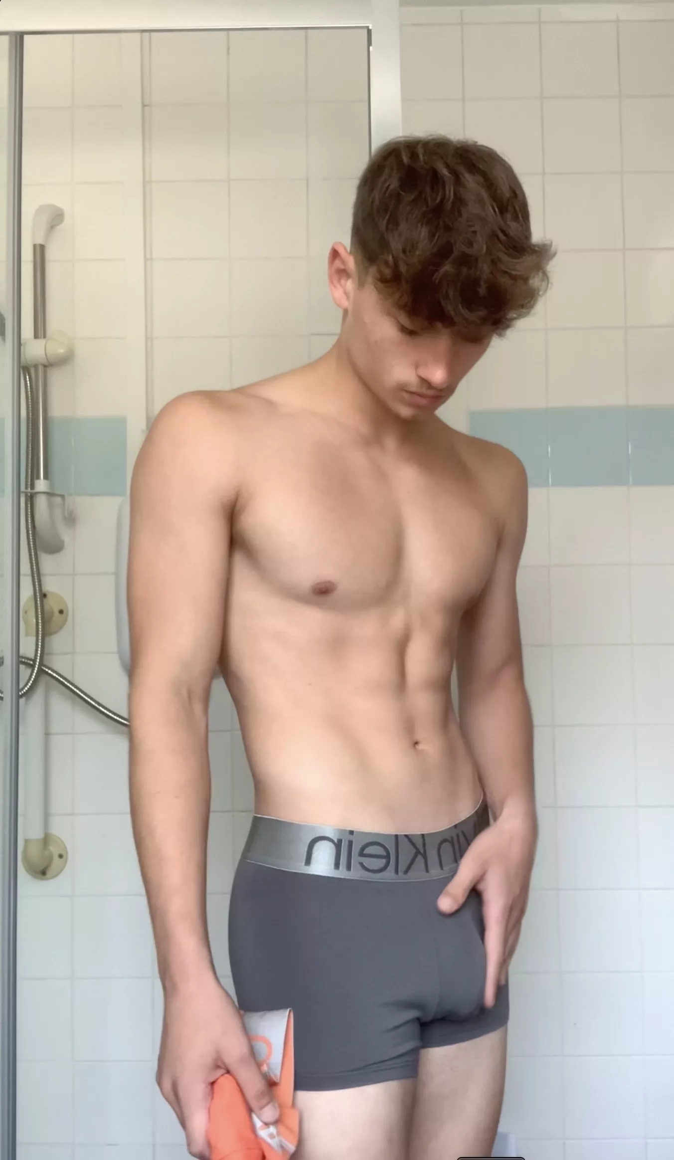 Just makin' it hard 🍆👀