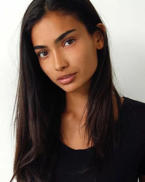 Kelly Gale.