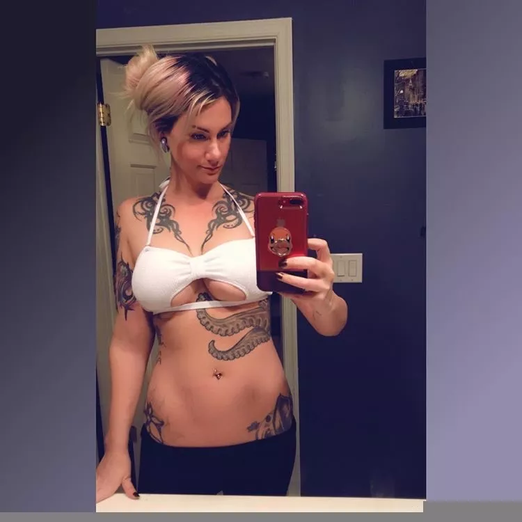 Mirror Pic in White Top