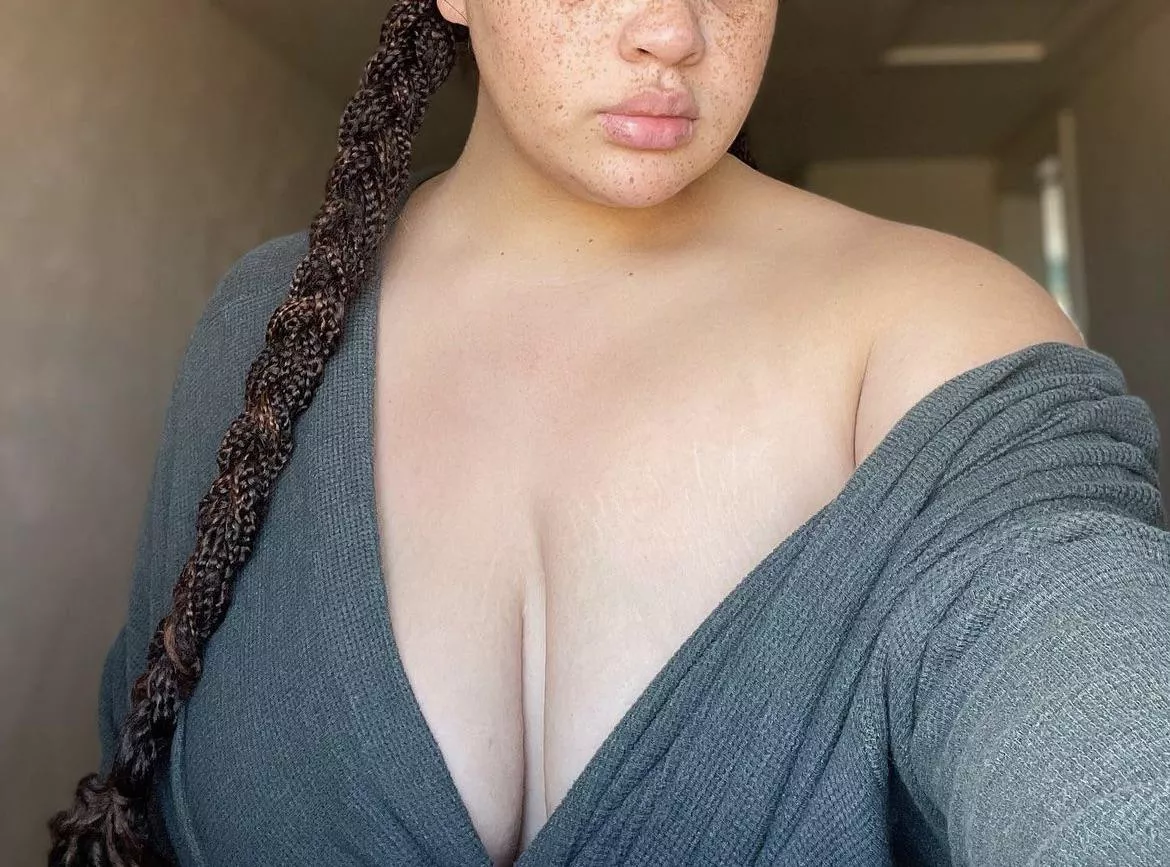 Sunday = cozy at home