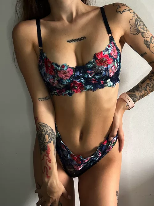 These curves make you stronger?