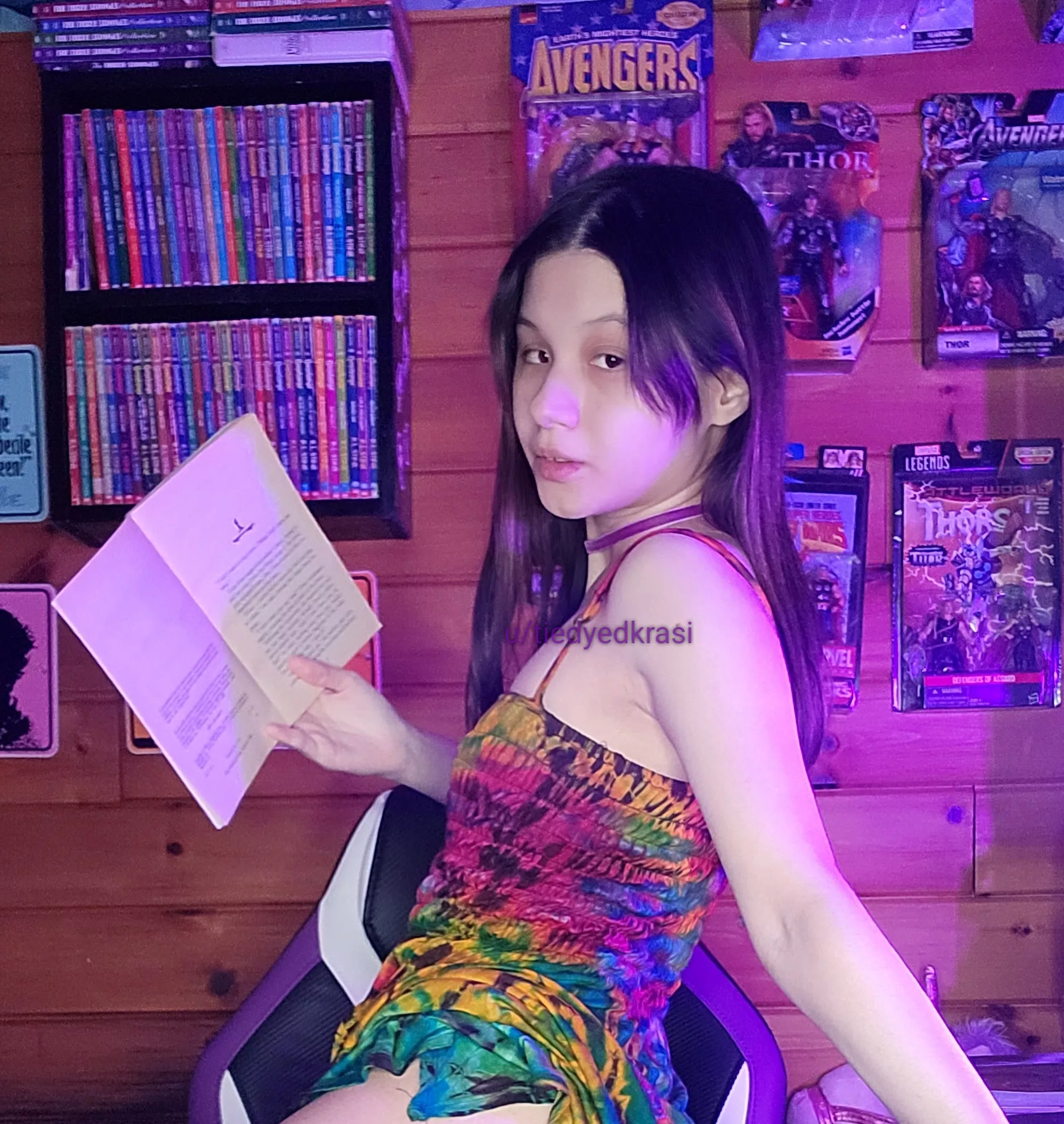 Would you be able to pay attention to me reading