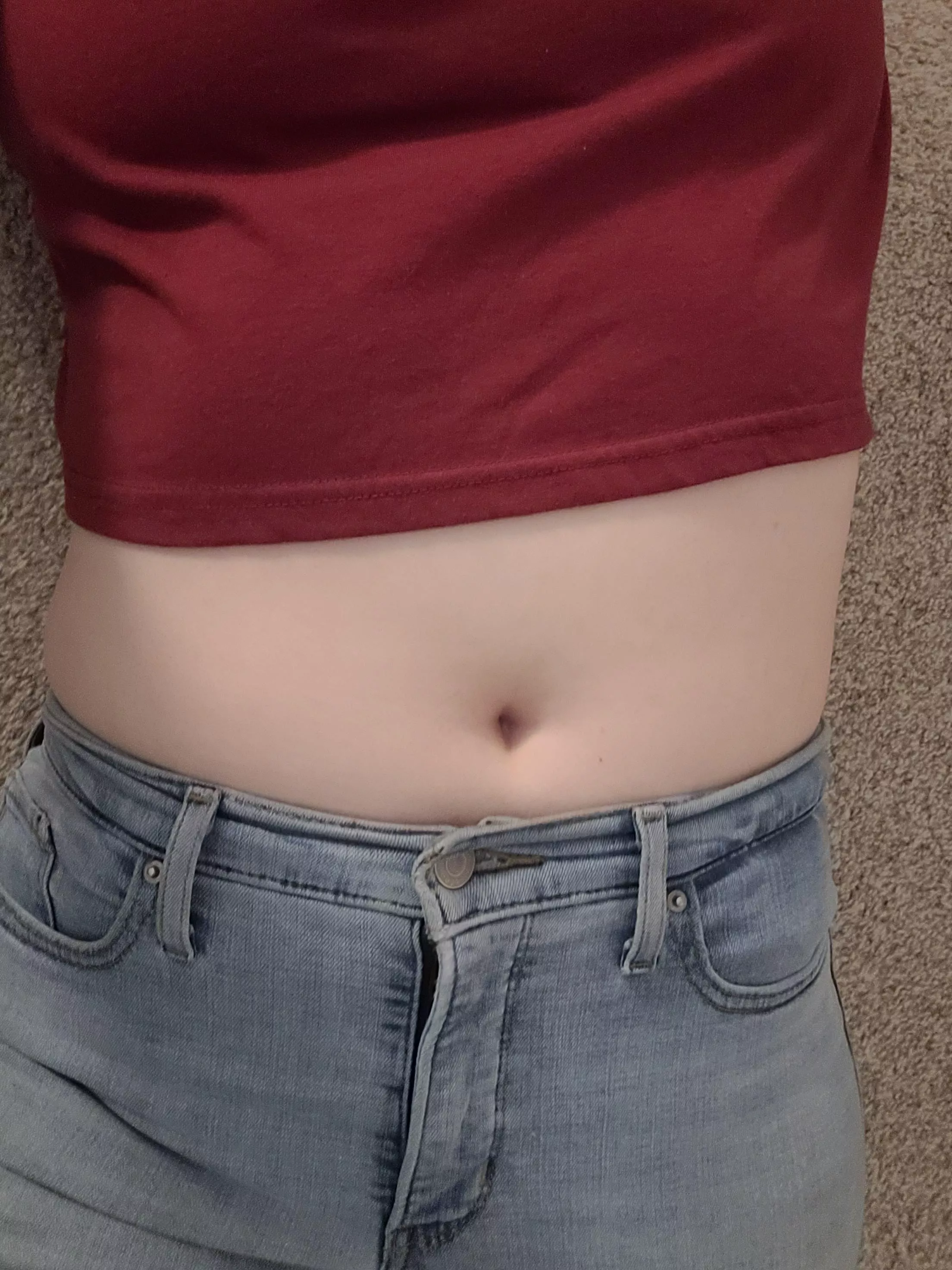 would you lick my belly if I wore a crop top in front of you