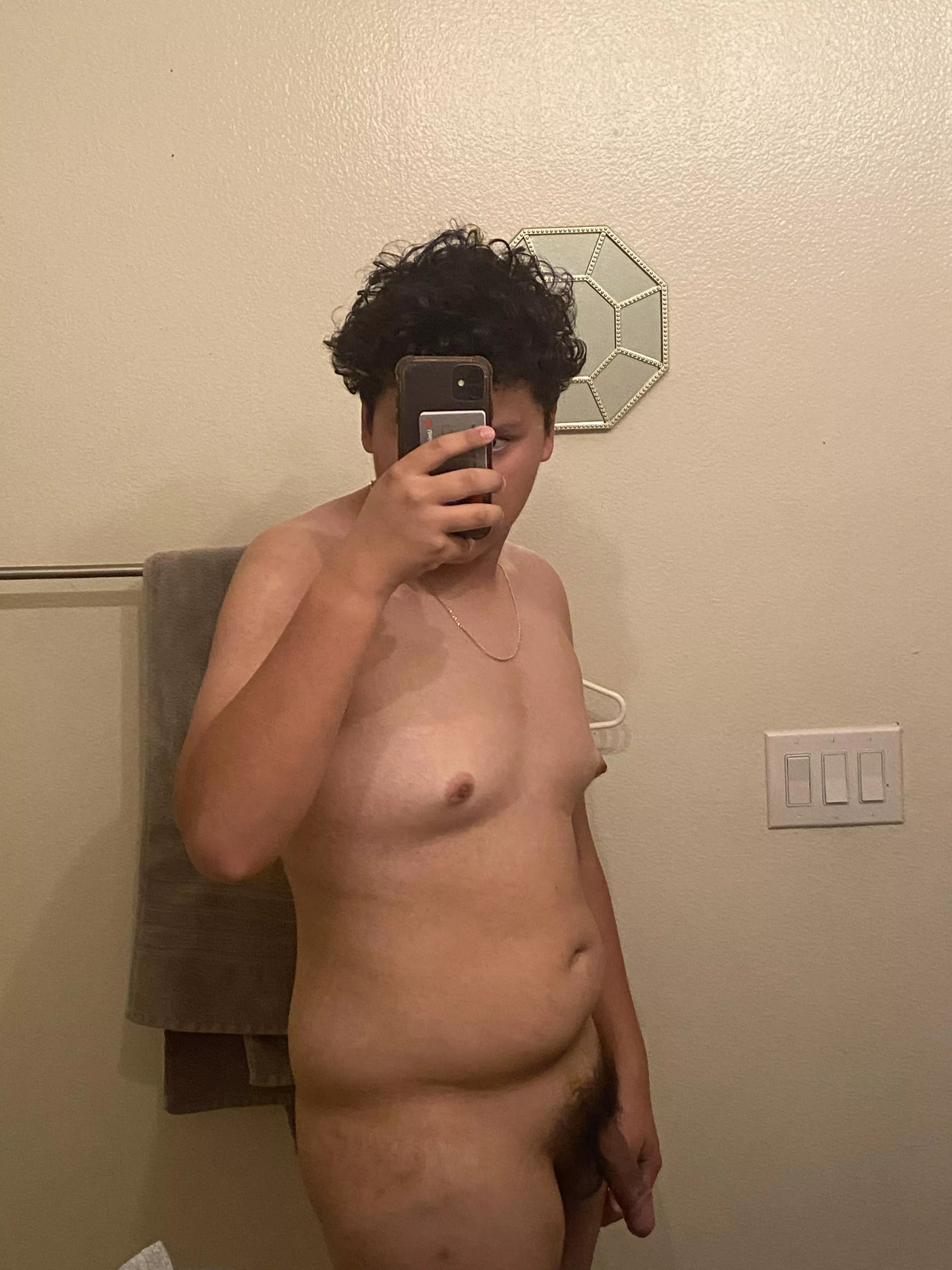 You like this 18 year old dick(not even hard)