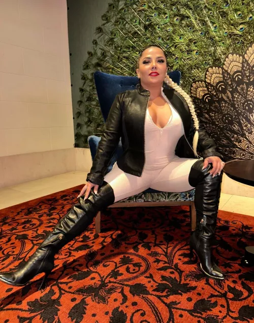 You pick me up for a night out, where are we going first?