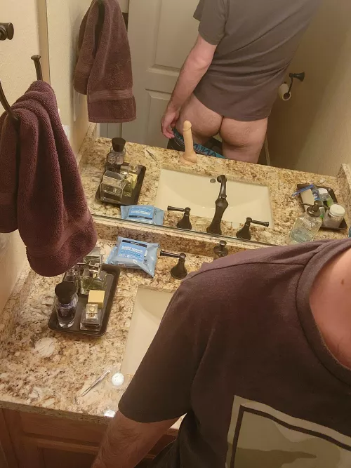 26 m. For bromance. Looking to chat and see where it goes. Maybe end up with this inside me. Face +