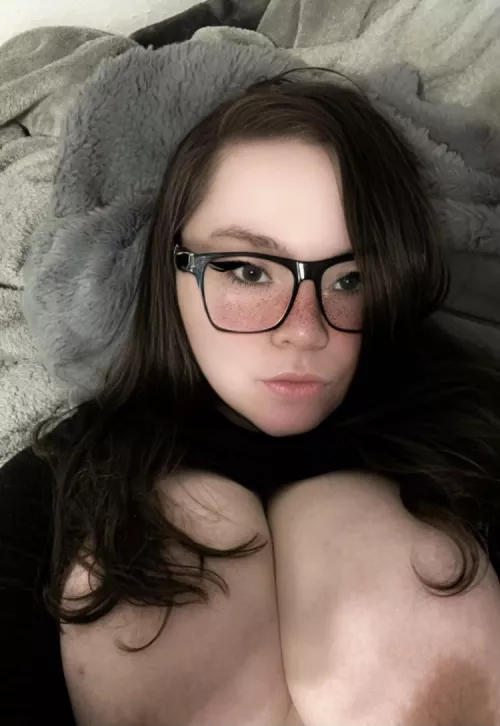 Give me anime/movie recommendations ♥️♥️