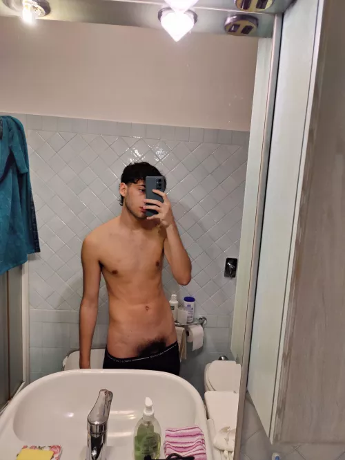 hairy twink want to show you something