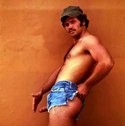 “Hank Ditmar” …