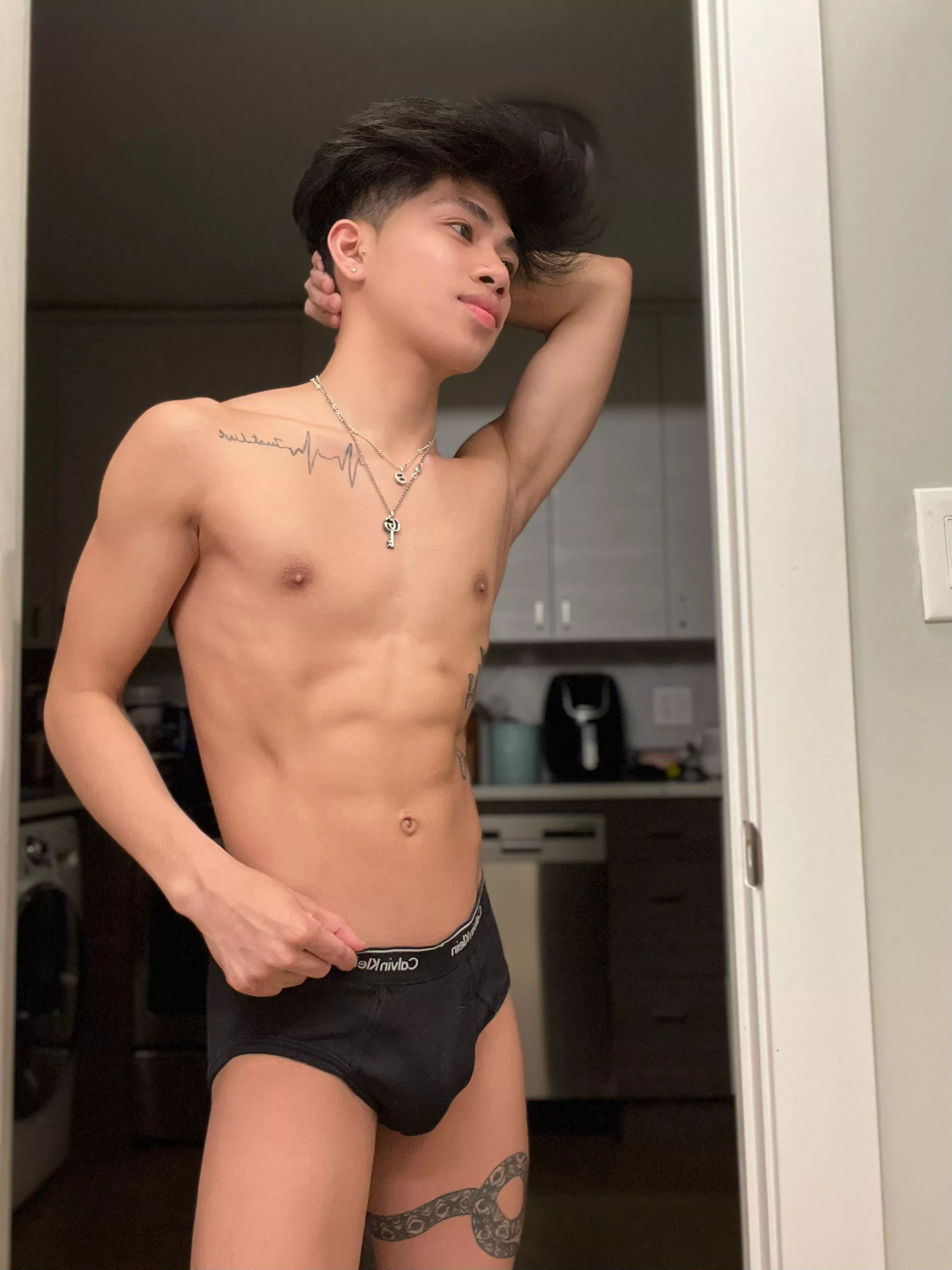 hope everyone’s having a good night 🙈❤️