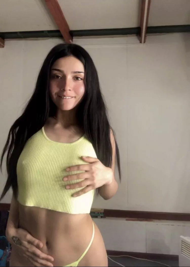 I heard you like thick girls with phat asses