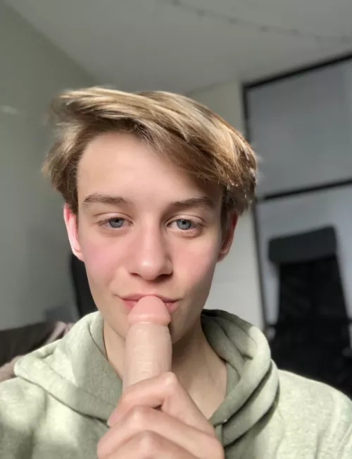 I need someone to replace this with ;) @tiesis18