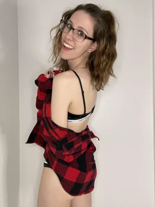 I'm easy to pick up and carry to the bed