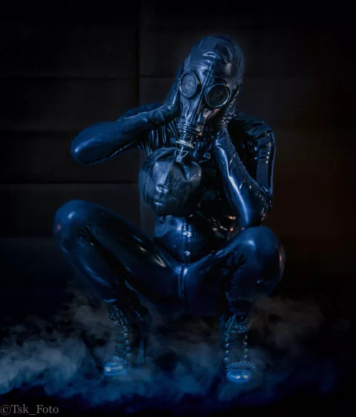 Just love my gasmaske😈