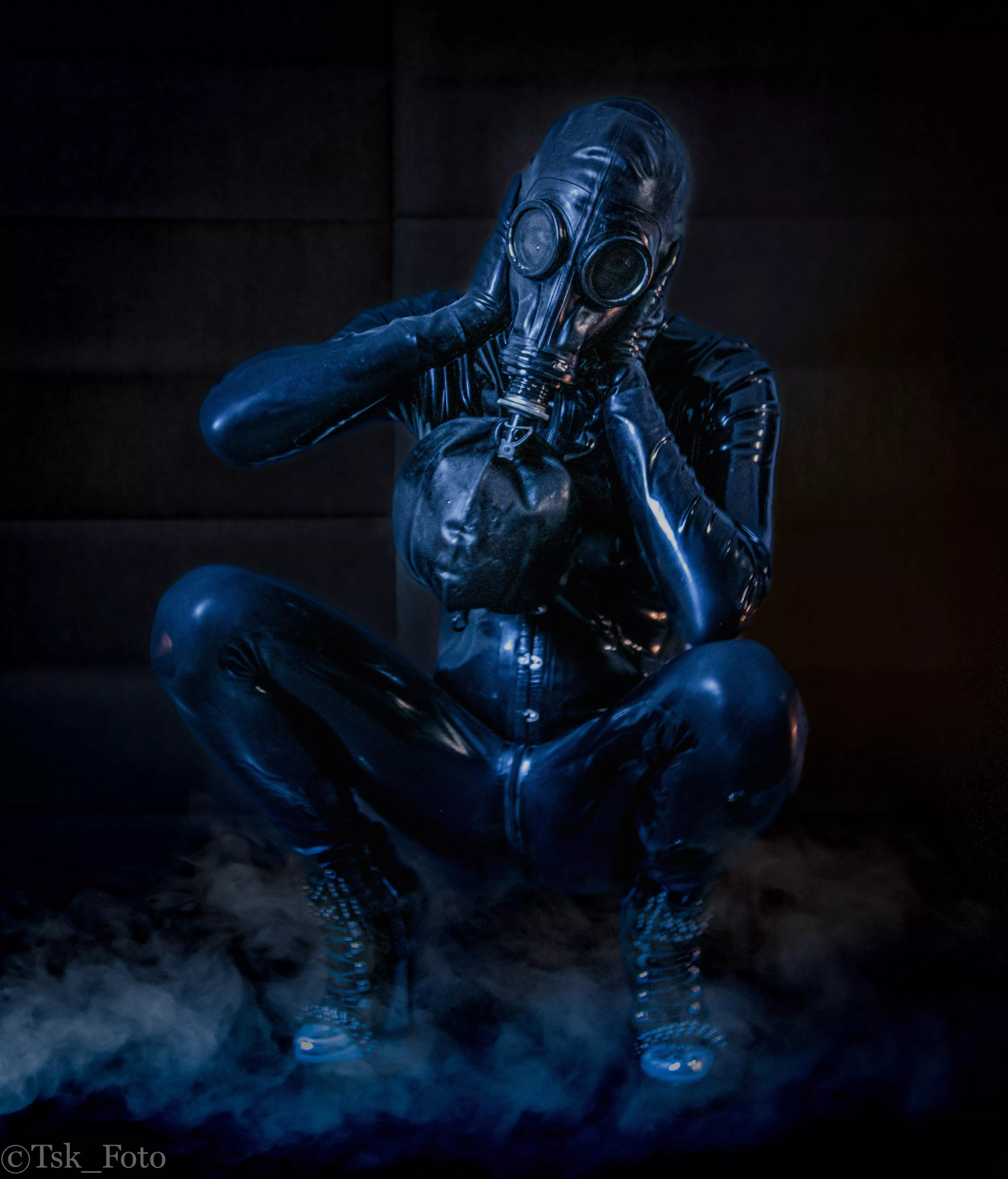 Just love my gasmaske😈