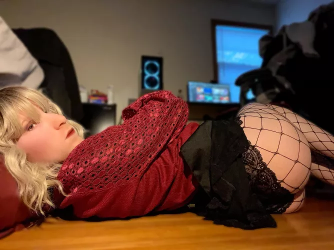 Panties and full dress up 😇 Do I look fuckable?