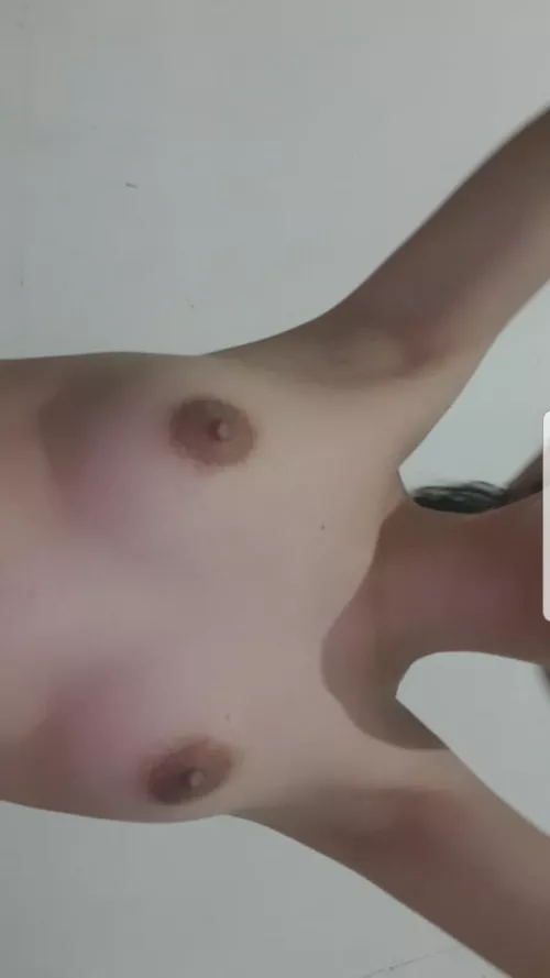 perks of working (f)rom home: less tubal. this is me while in a meeting!