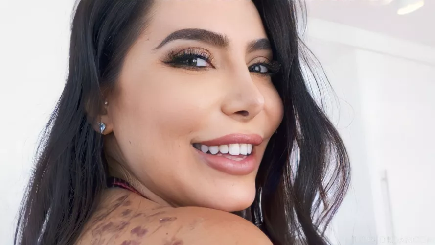 THAT SEXY SMILE 🔥