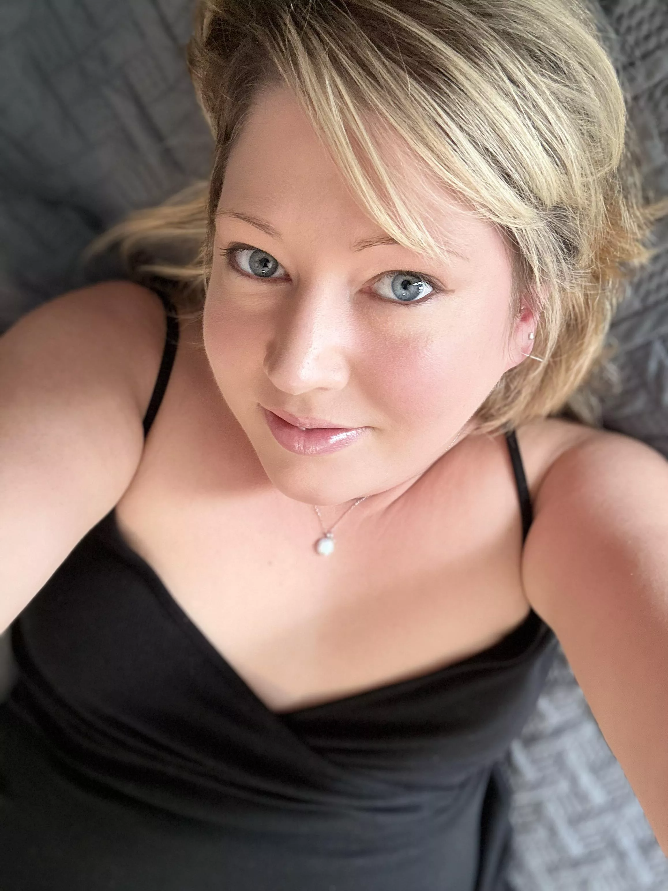 Time change has me so sleepy! Let’s go night night! Lol