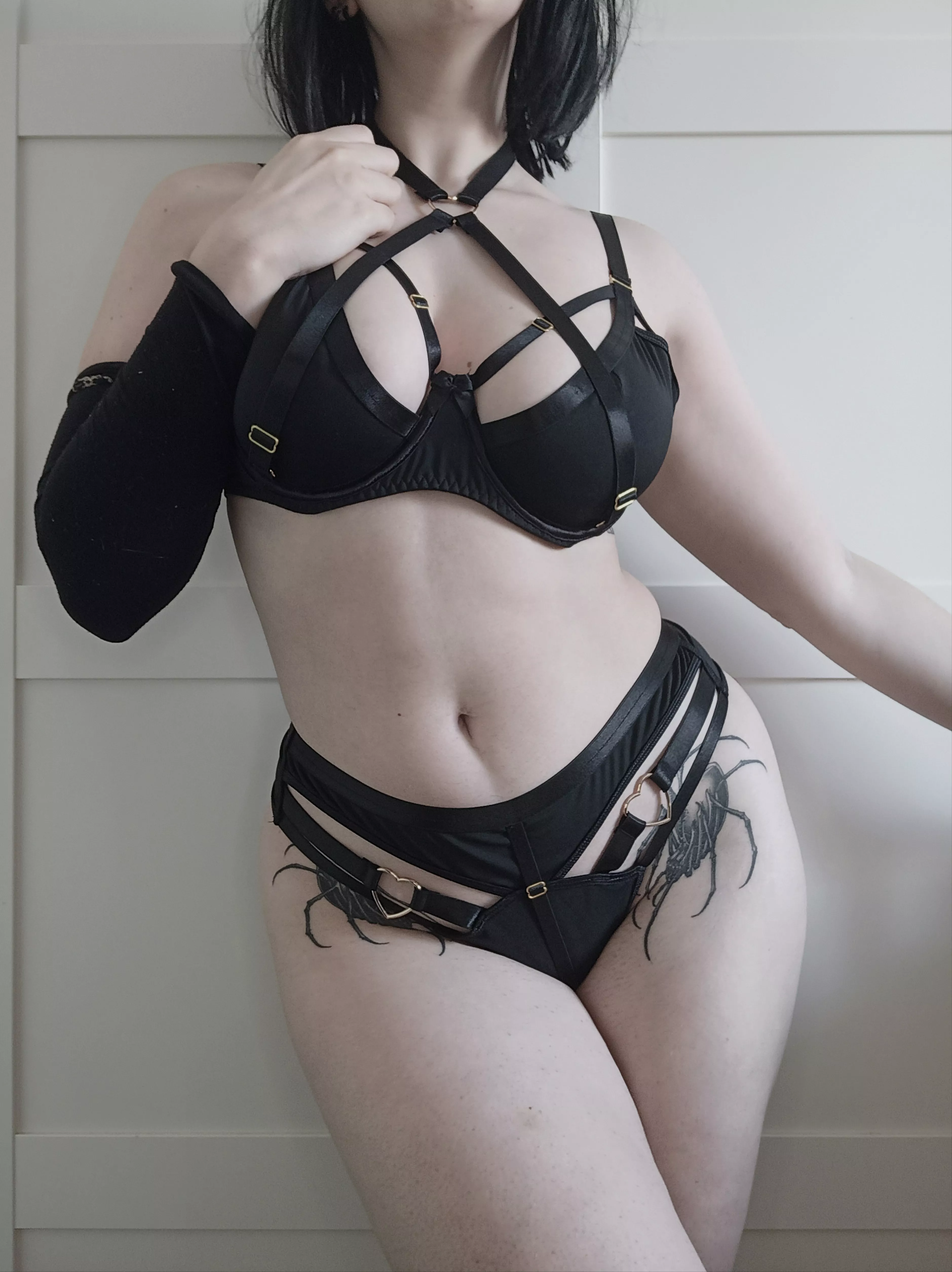 Waiting for someone to grab my hips and worship them the way a goth goddess like me deserves