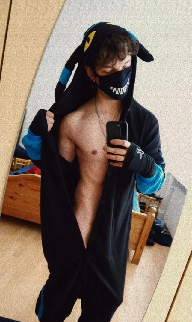 Wanna have a sleepover?