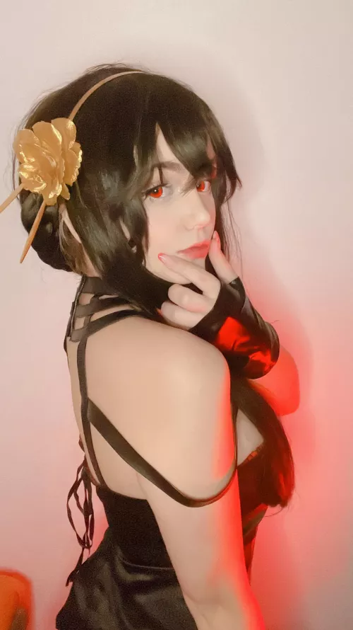 Yor Forger cosplay by Asmo Desu 🌹❤️